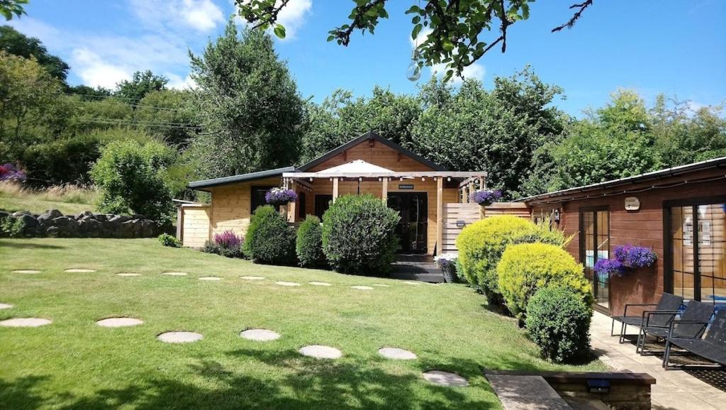 'Monktonmead Lodge' In Secluded Setting, With Private Indoor Pool. Ryde  Exteriér fotografie